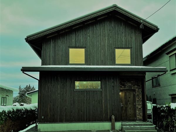 平川の家